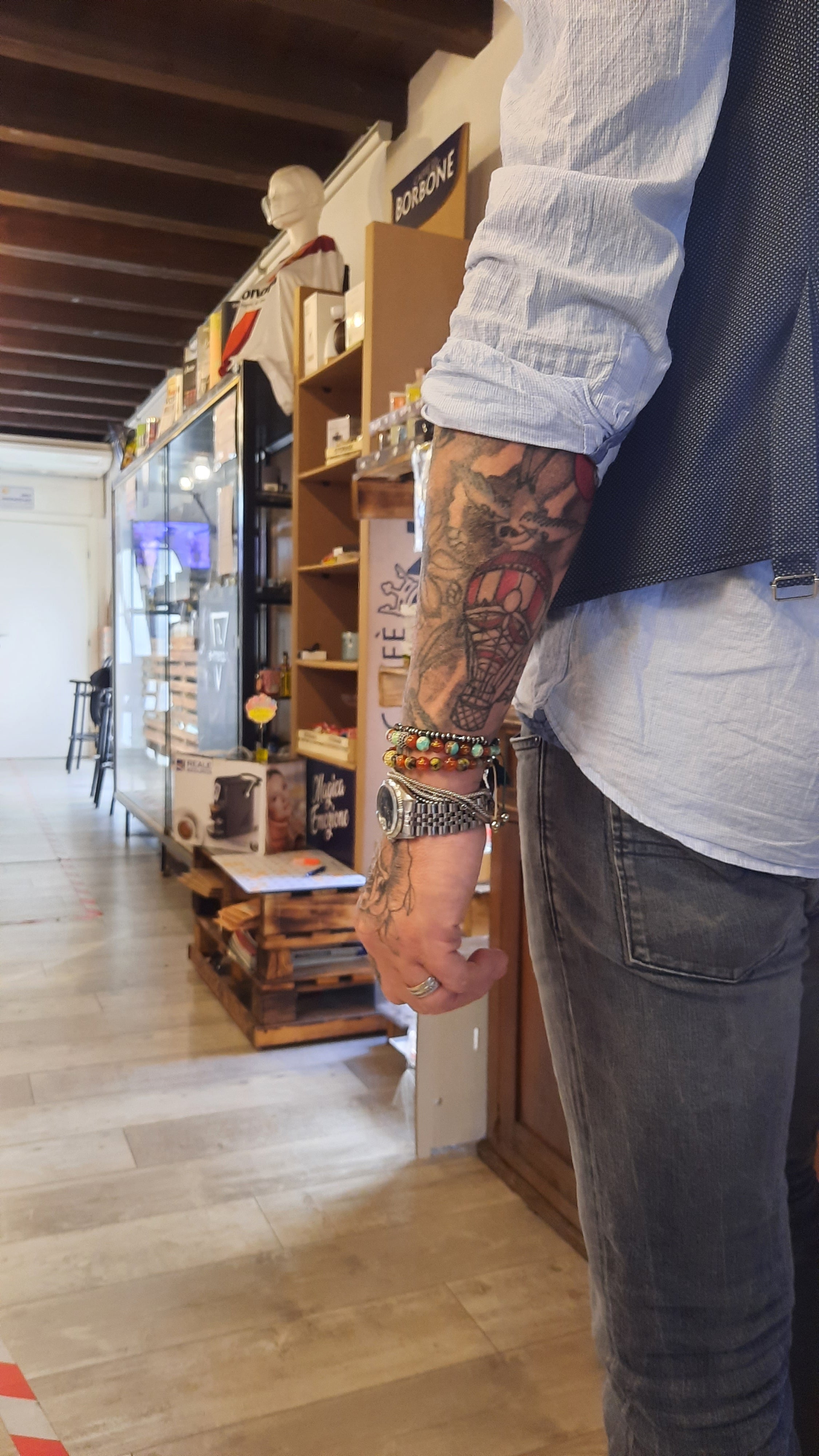 Om Bracciale  paesina