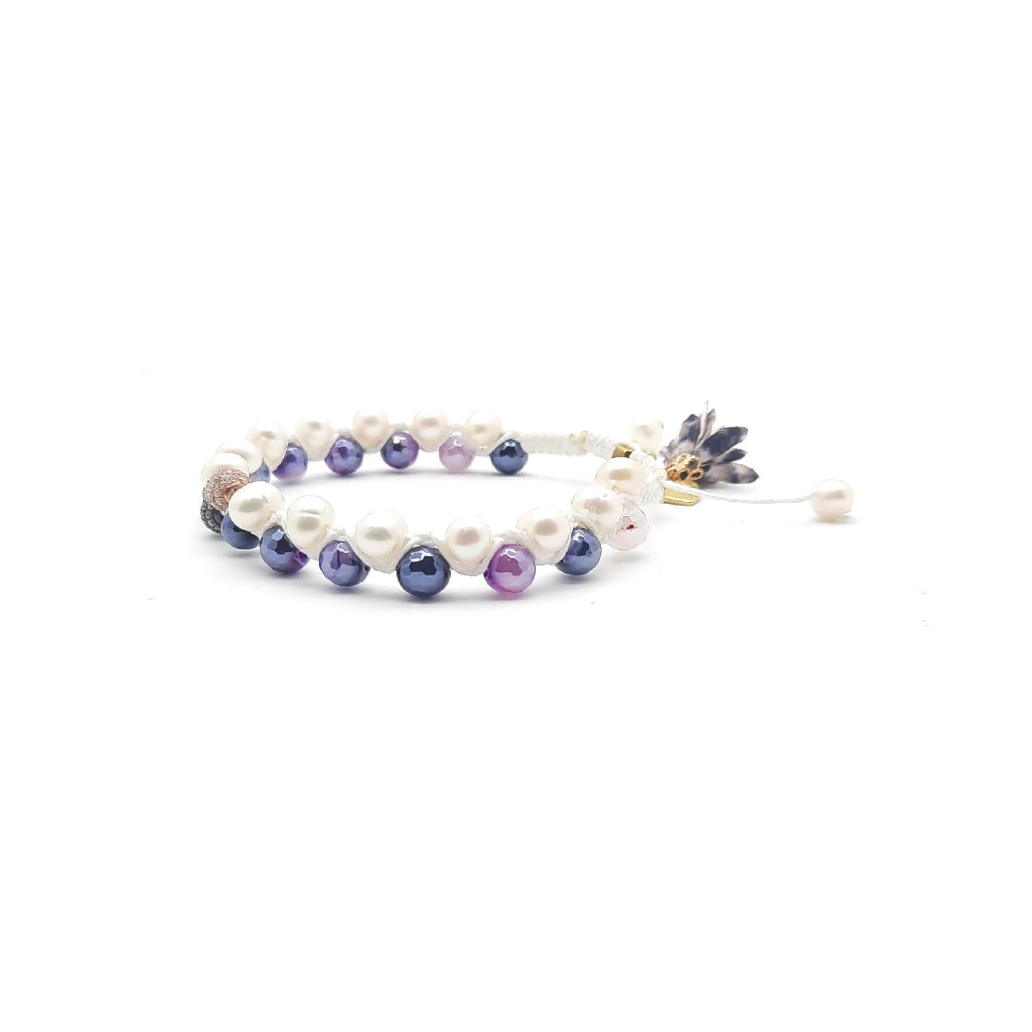 TaRa Ek Saaht Bracciale in argento 925% con pietre naturali Agata galvanizzata e Perle naturali acqua dolce significato spirituale del tibetano fatto a mano in Italia e on line store in centro a Este da Gioielli D'Este a prezzi scontati.