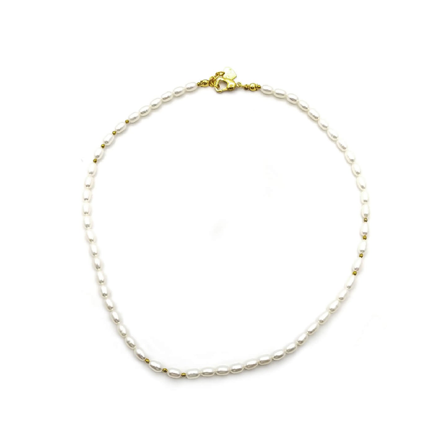 Vi presentiamo Motte, l’ultima fusione di tradizione e modernità. Questo squisito gioiello da uomo abbraccia il fascino senza tempo della perla, simbolo di eleganza e raffinatezza che ha affascinato la cultura umana per secoli. Con Perle, potrete fare una dichiarazione audace, mettendo in mostra il vostro stile e la vostra individualità. Realizzate con passione e precisione, ogni perla viene selezionata meticolosamente per garantire una qualità ineguagliabile. Che siate uomini che apprezzano la raffinatezza